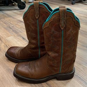 Justin Gypsy Boots Square Toe